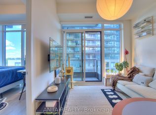 8868 Yonge St #701, Richmond Hill, ON L4C 1Z8