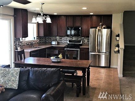4th image of 9929 198th Avenue Ct E
