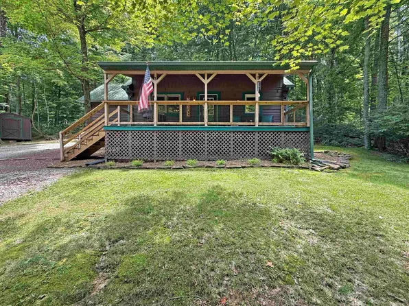 10563 Deer Dr, Birdseye, IN 47513