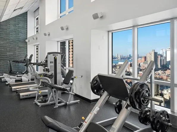 350 West 42nd Street image 11 of 13