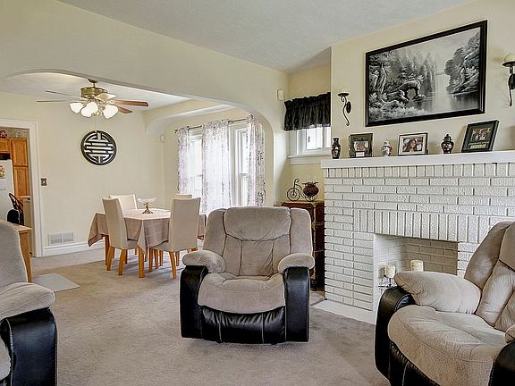 5th image of 16404 Pearldale Ave