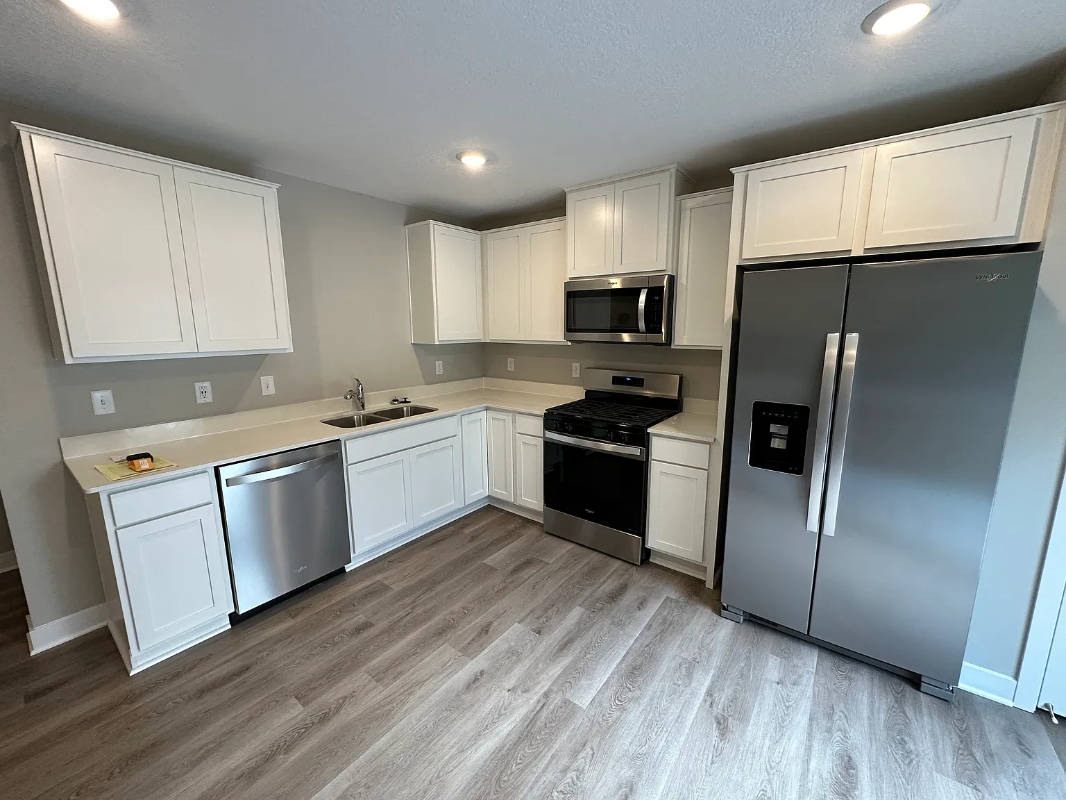 3 bed, 1655 sqft, $2,600 — Photo 3