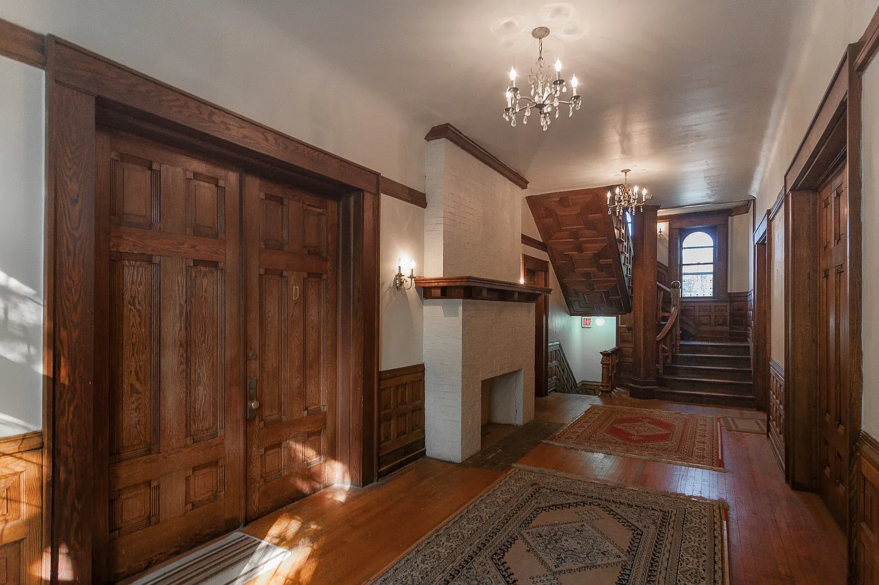 130 E Gorham St — Photo 1