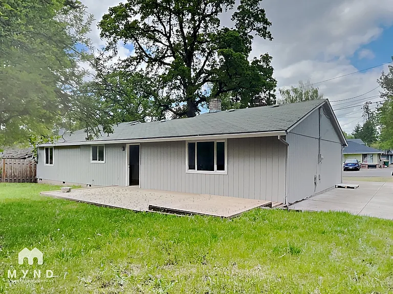 8612 Sw Ctr — Photo 18