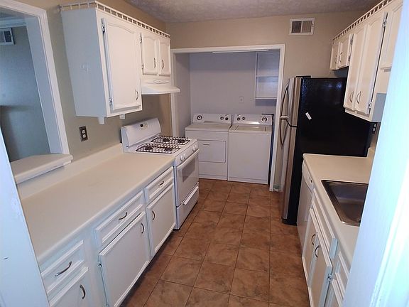 5th image of 1508 Augusta Dr