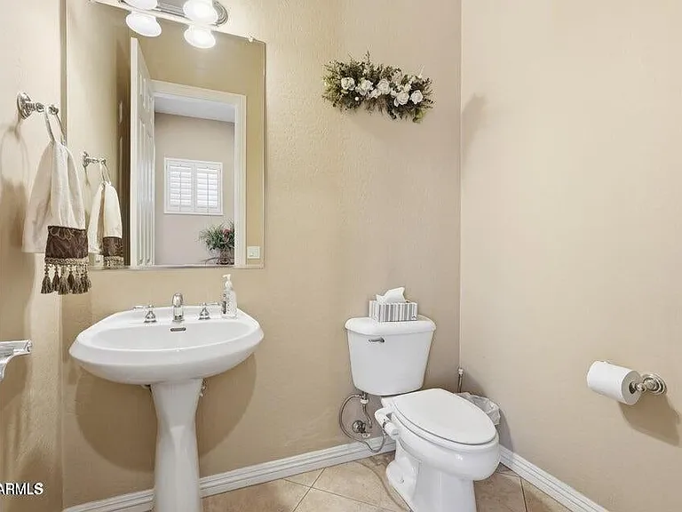 900 W Macaw Dr — Photo 38
