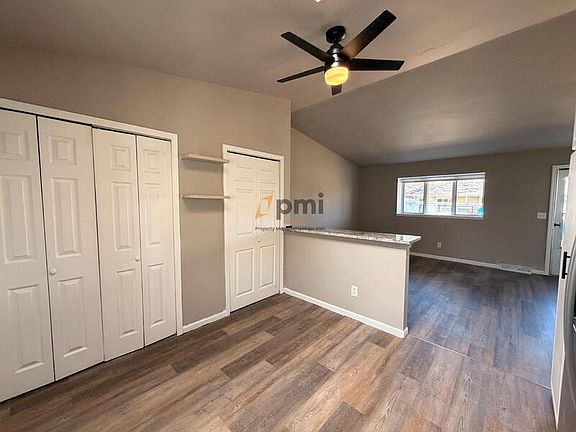 5th image of 160 Meadows Cir APT 162