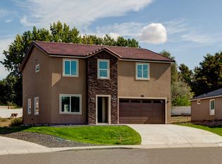 601 S Huntington Pl, Kennewick, WA 99336