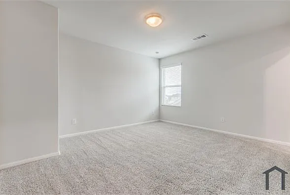 728 Amenduni Ln — Photo 7