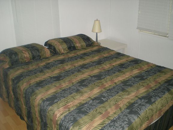 spare bedroom