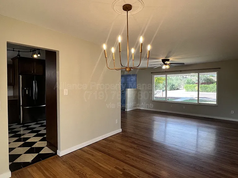 514 Catalina Dr — Photo 8