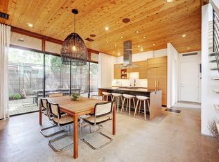 2412 E 9th St, Austin, TX 78702