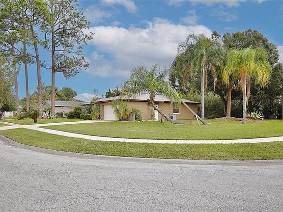 5th image of 1473 Pine Needle Ln