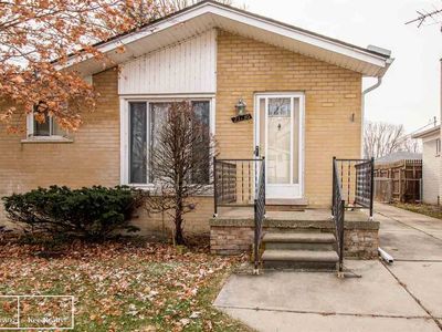 23736 23736 Lakewood, Saint Clair Shores, MI, 48082