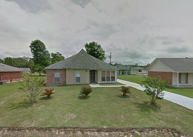 1st image of 18232 Smallen Dr