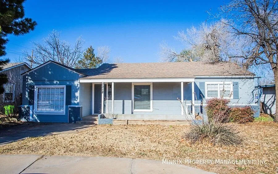 3 Bedroom/ 2 Bath For Ren Lubbock | Pet Friendly | 3318 32nd Street — Photo 4