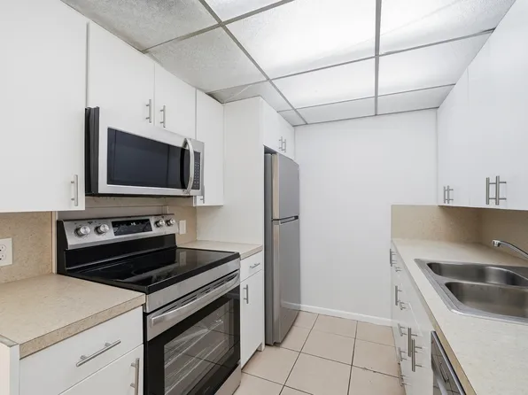 2401 Antigua Cir APT J3, Pompano Beach, FL 33066