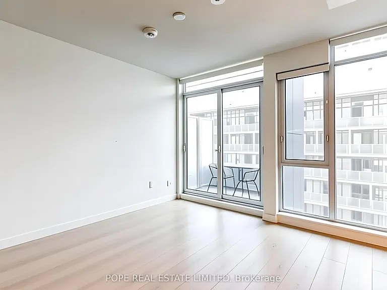 225 Sumach St #W1002 — Photo 9