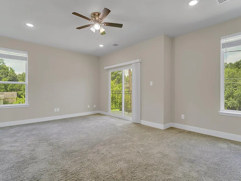 8318 Sunnyhill St — Photo 25