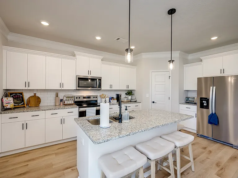 4061 Cottingham Way — Photo 10