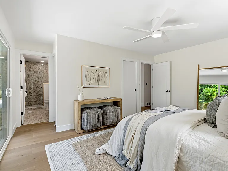 2276 Johnston Rd — Photo 46