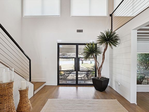 4th image of 8917 Random Rd