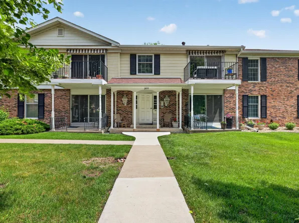 2055 Carriage Dr SW #2055H, Rochester, MN 55902