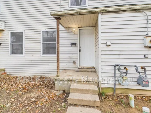 9042 Maple Grove Rd, Windham, OH 44288