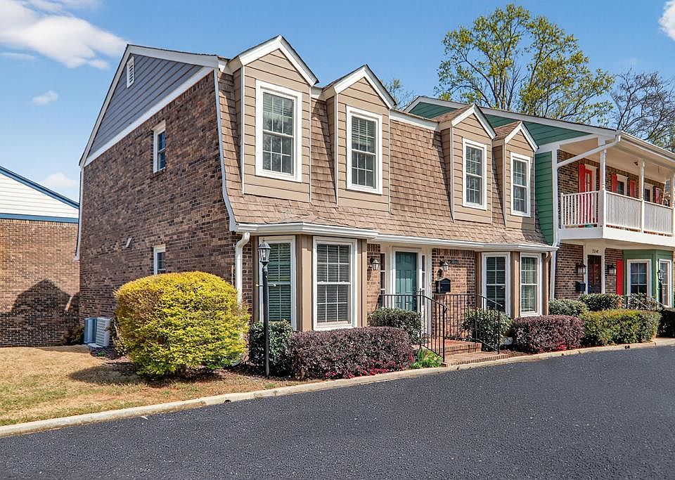 1st image of 2264 Brianwood Ct