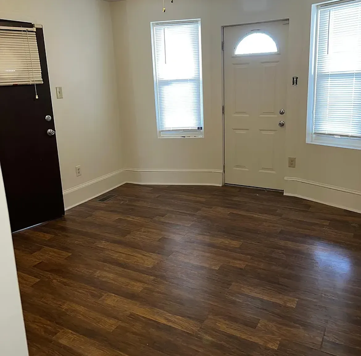 2 bed, $1,200 — Photo 4