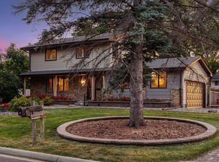 2565 Zane Ave N, Golden Valley, MN 55422