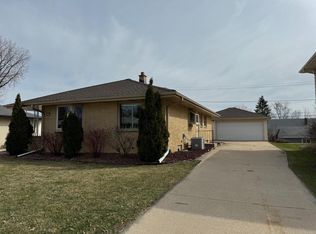 2624 S 93rd St, West Allis, WI 53227