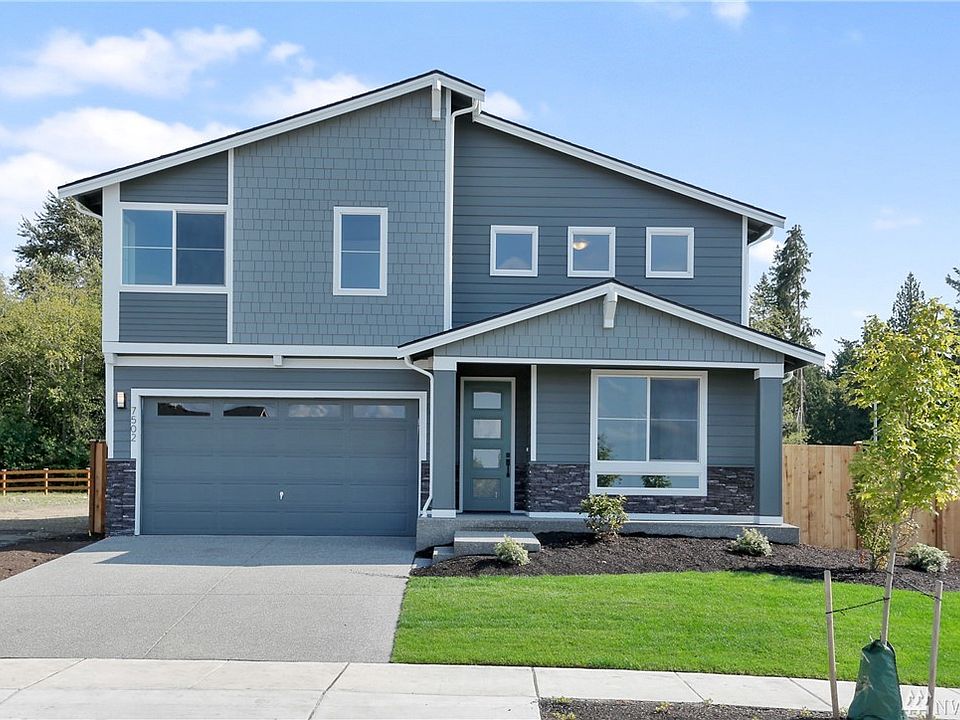 Photo of a completed 2476 A for reference.  Subject home under construction