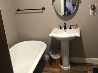 104 N Detroit St, Buchanan, MI 49107