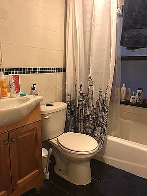 3rd image of 154 Allen St APT 2A