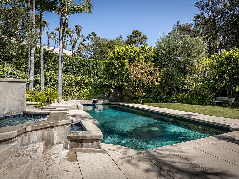 353 N Gunston Dr — Photo 35