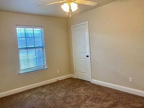 3rd image of 6004 Wagner Dr