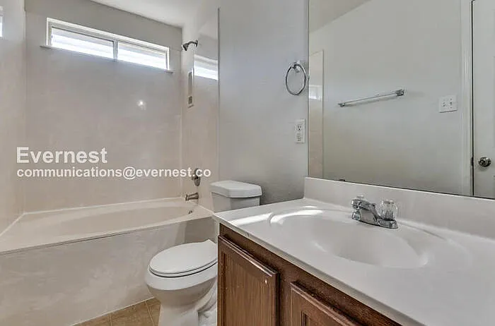 5636 Liberton Ln — Photo 9
