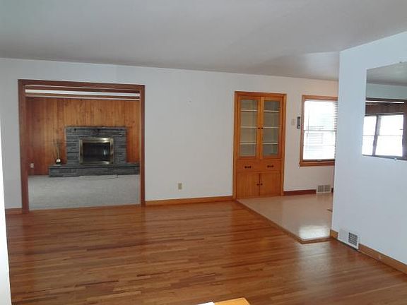 5th image of 50 Parker Ave