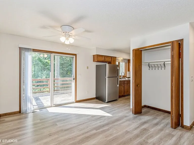 1359 Southview Cir — Photo 6