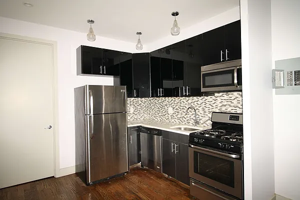 Rented by Grand & Co. | media 39