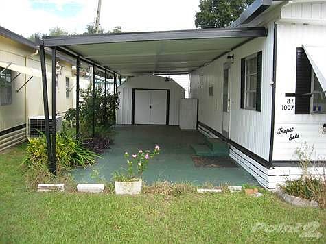 CARPORT/PATIO