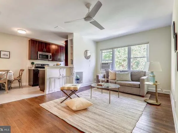 2339 40th Pl NW APT 305, Washington, DC 20007