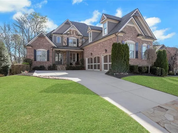 135 Slate Dr, Buford, GA 30518