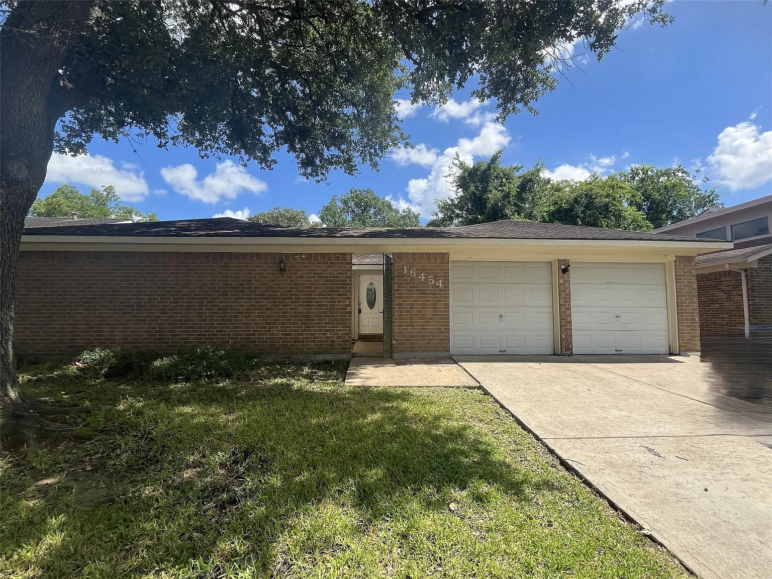 3 bed, 2.0 bath, 1644 sqft, $1,990 — Photo 1