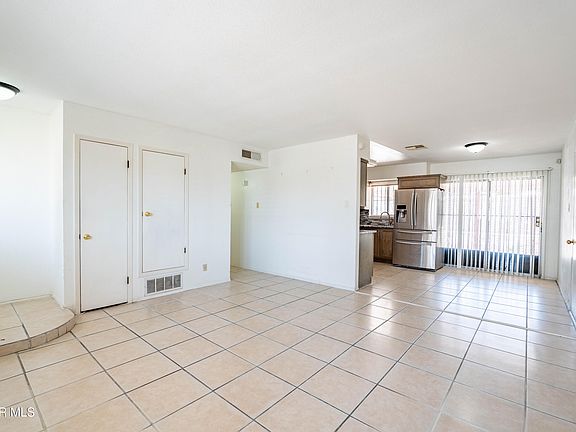 3rd image of 11516 Meadowbrook Dr