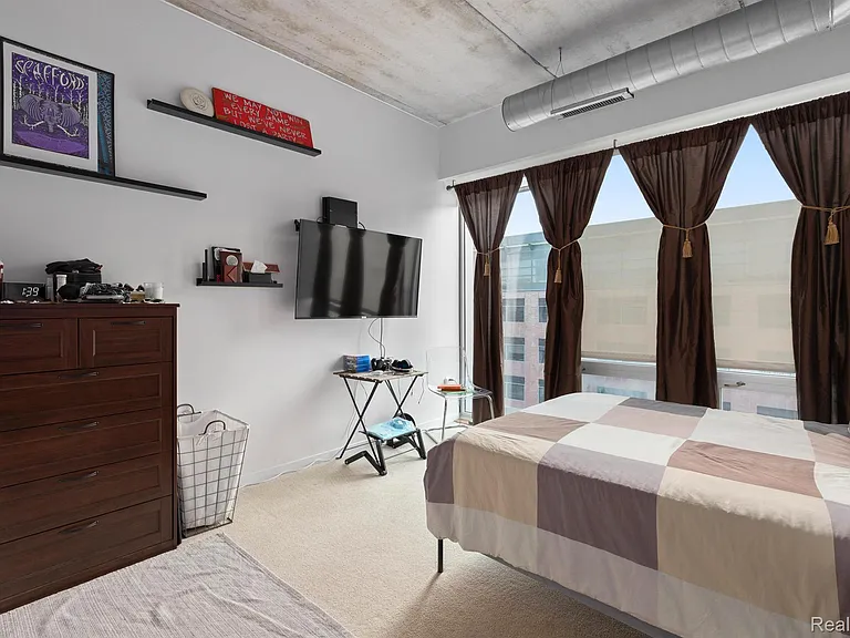 3670 Woodward Ave #506 — Photo 18