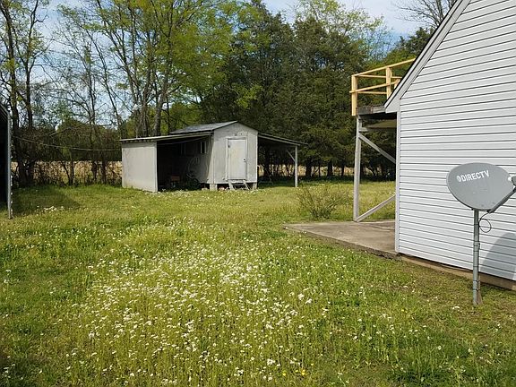 3rd image of 240 Lacy Ln