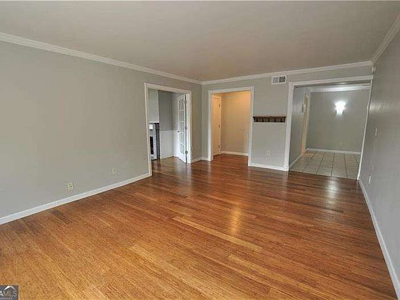 5th image of 6851 Roswell Rd Unit D10