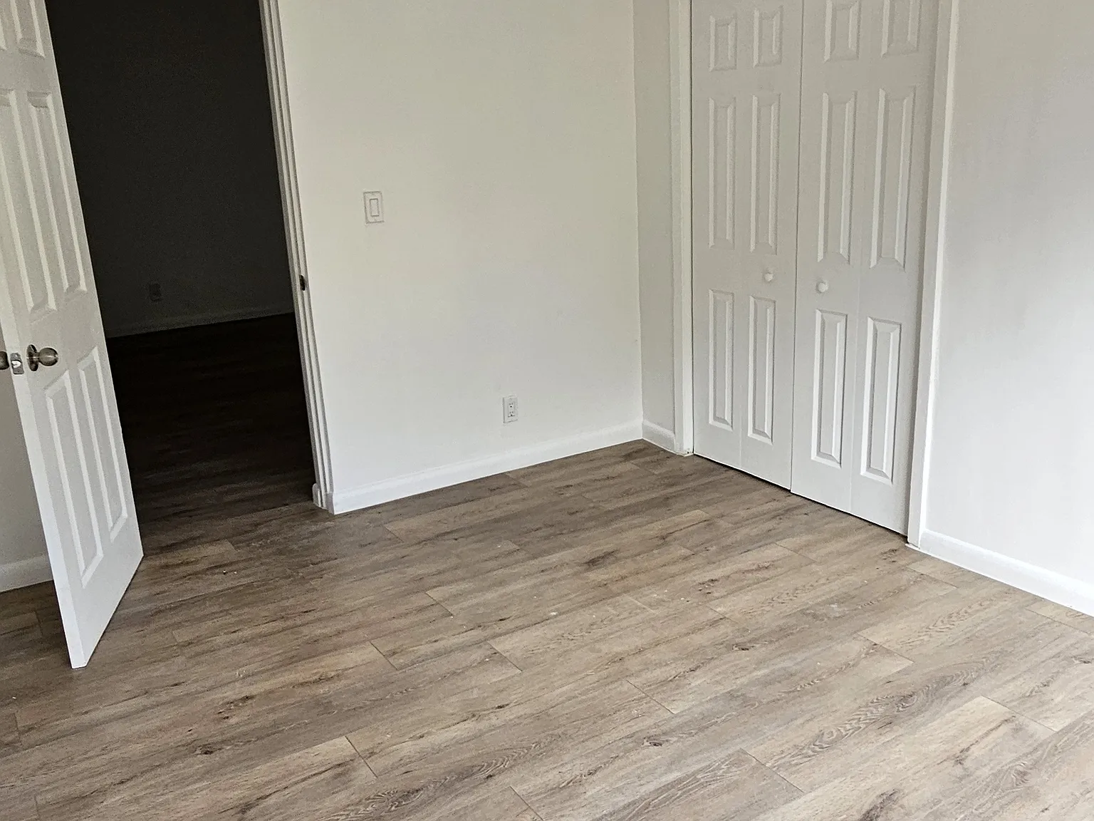 5 bed, 1572 sqft, $5,000 — Photo 2
